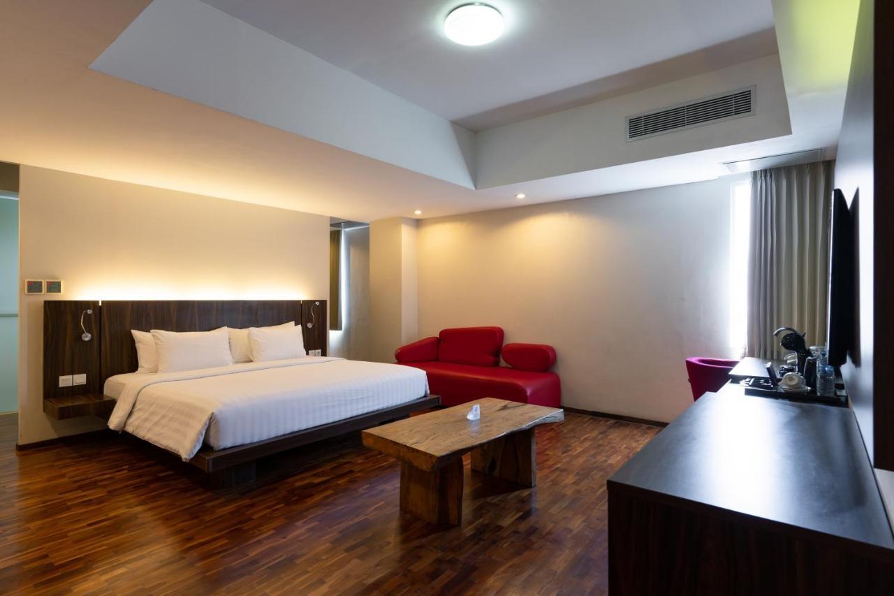 The Bene Hotel Кута Екстериор снимка