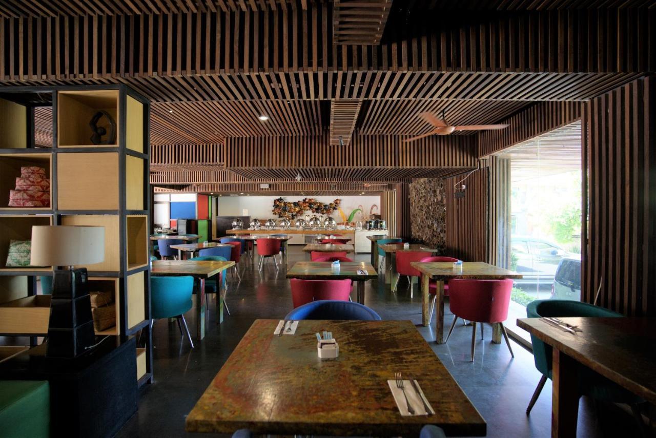 The Bene Hotel Кута Екстериор снимка