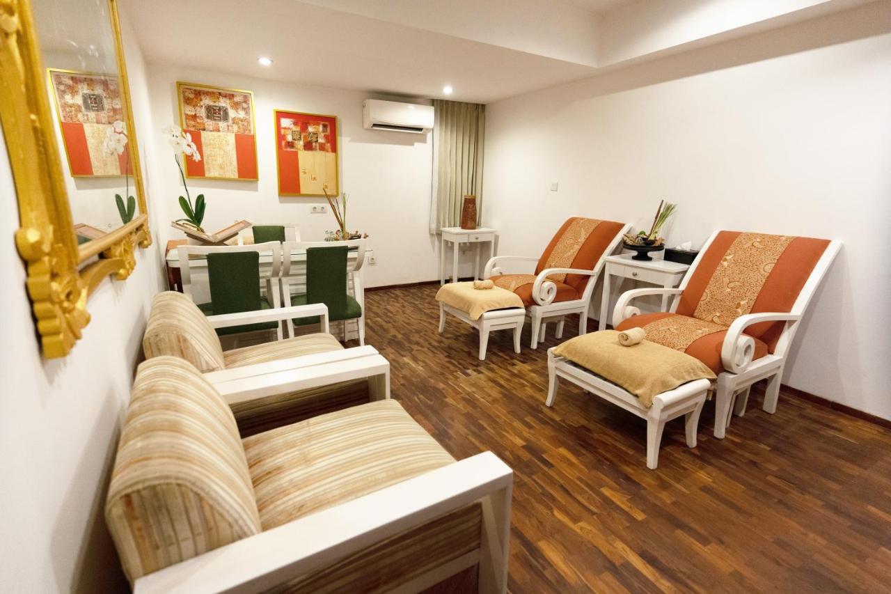The Bene Hotel Кута Екстериор снимка