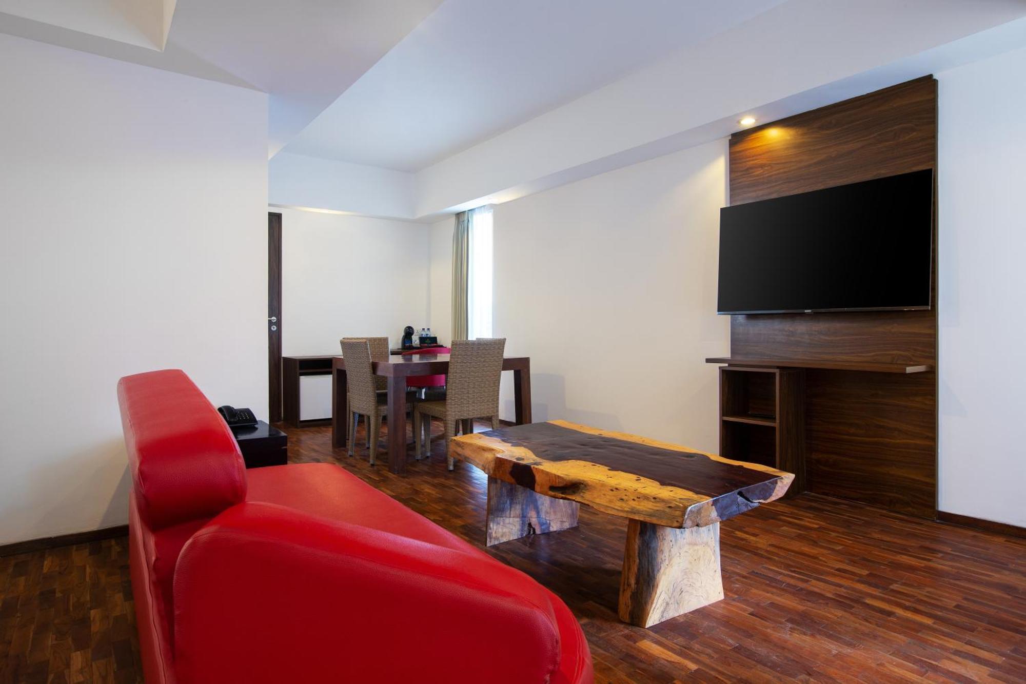 The Bene Hotel Кута Екстериор снимка
